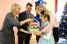 Акция «Наши дети» на Островетчине стартовала с посещения коррекционного центра