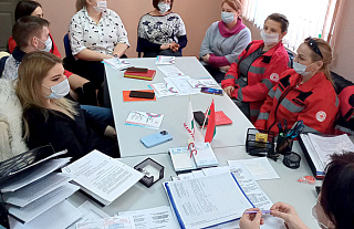 Вакцинироваться от «ковида» поможет Красный Крест