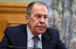Лавров: РФ готова к переговорам в любой момент, когда ВС Украины сложат оружие