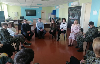 О наркомании за круглым столом говорили подростки
