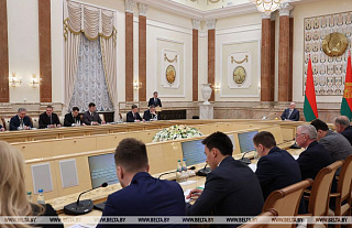 Лукашенко: насколько на нас надавили, настолько и должны получить в ответ