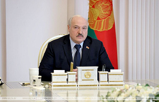 Лукашенко убежден в необходимости оптимизации в некоторых СМИ
