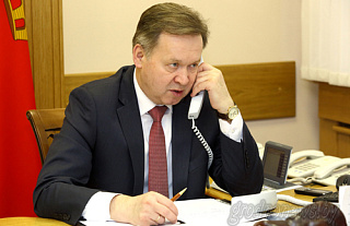 Субботнюю "Прямую линию" провел председатель областного Совета депутатов Игорь Жук