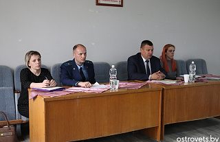 Што абмяркоўвалі на Дні інфармавання насельніцтва ў КСУП “Варняны”