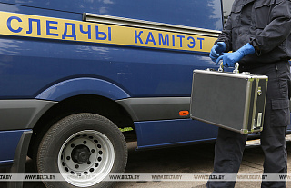 Рабочий предприятия в Сморгони упал со строительных лесов на бетонное покрытие