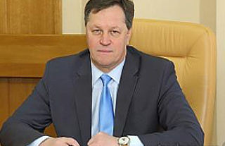 Прямую телефонную линию с жителями области провел управляющий делами областного исполнительного комитета Игорь Попов