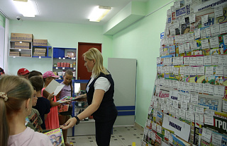 О профессиях детям рассказывали в Островецкой библиотеке
