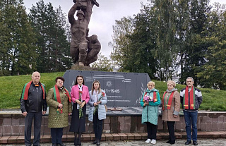 Фотофакт. К марафону памяти и единства поколений присоединились ветераны труда и молодёжь