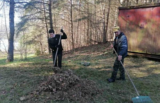 Фотофакт. К республиканскому субботнику присоединились "михалишковцы" и "ворнянцы"