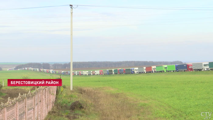 «Ситуация аховая». Что происходит на пунктах пропуска в Польшу?