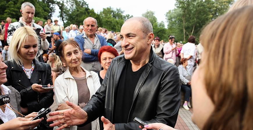 Александр Лукашенко поздравил народного артиста России Михаила Турецкого с 60-летием