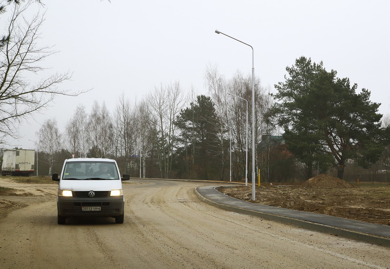 В Лососно-4 проложили дороги и провели  освещение