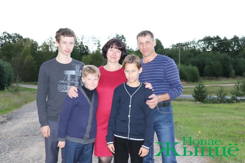 «Наш дом – Беларусь». Семья Берзух переехала на Новогрудчину из Казахстана