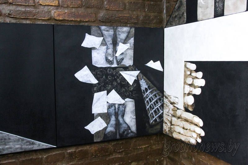 Выйти из «черной комнаты» предлагает выставка в галерее «У майстра»