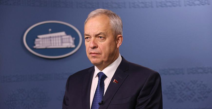 Игорь Сергеенко: проект Конституции будет представлен для всенародного обсуждения в ноябре-декабре