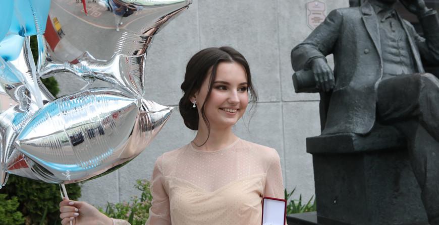 Выпускные вечера пройдут сегодня в школах Беларуси
