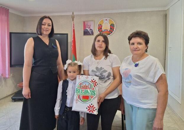 Кореличская РО ОО «Белорусский союз женщин» присоединилась к республиканской акции «Соберём портфель вместе»