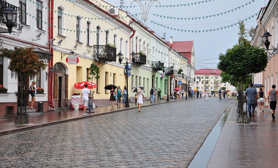 Несанкционированные сборища и уличные беспорядки. Гродненцы рассказали, почему осуждают протестные акции