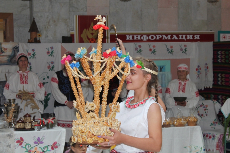 На Слонімшчыне прайшоў фестываль “Паўлаўскі каравай”