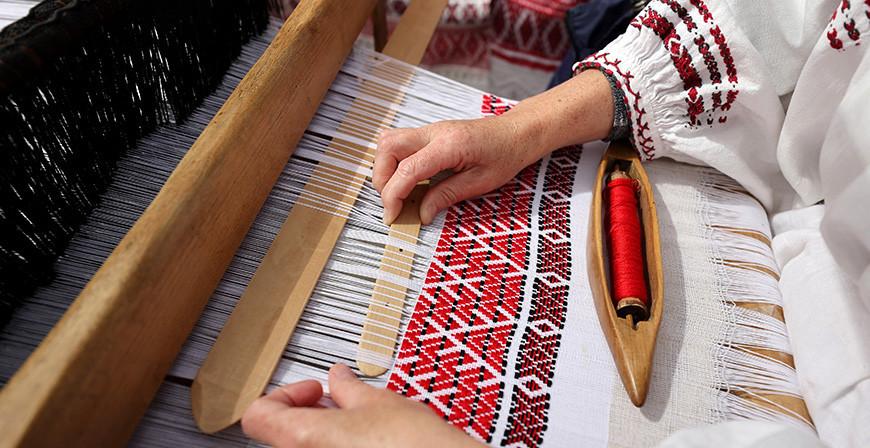 Керамика, ткачество, музыкальные инструменты. В Гродно откроется выставка "Таленты Шчучынскай зямлі"