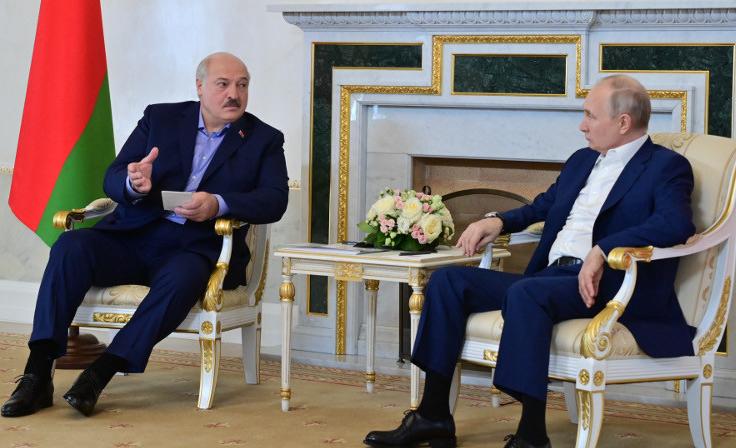 Александр Лукашенко предлагает правительствам Беларуси и России продумать экономический план с опорой на собственные силы