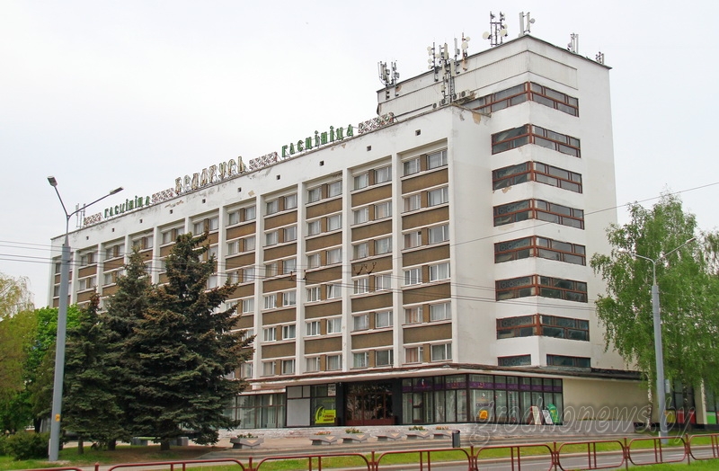 Гостиница «Беларусь»: летом новый фасад, осенью откроют номера 