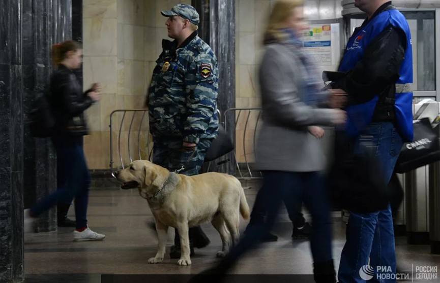 Все станции московского метро проверяют из-за сообщения о минировании 