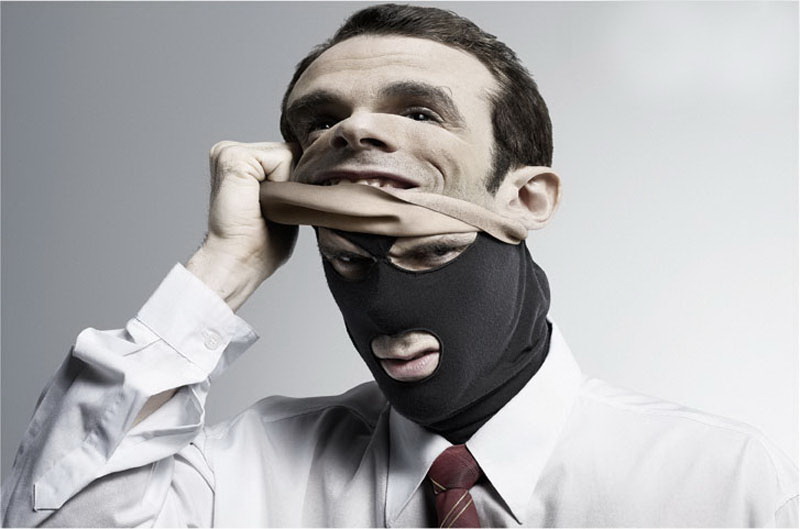 Гродненский мошенник, выдававший себя за племянника Клинтона, священника из Парижа, сотрудника КГБ, снова арестован