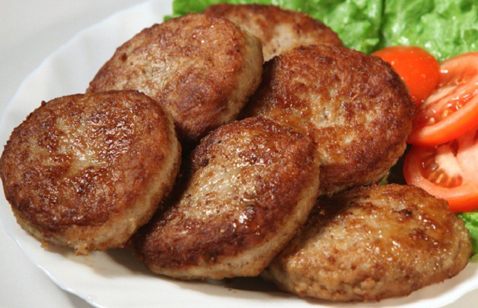 Сочные котлеты, как у бабушки: секреты приготовления 