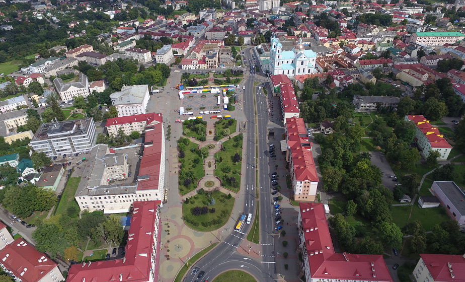 Государство делает все, чтобы всем нам в нашей родной Беларуси жилось комфортно и благополучно, однако многое зависит и от нас самих