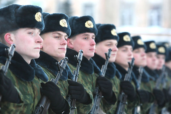 Отцов, имеющих троих и более детей, освободят от срочной службы 