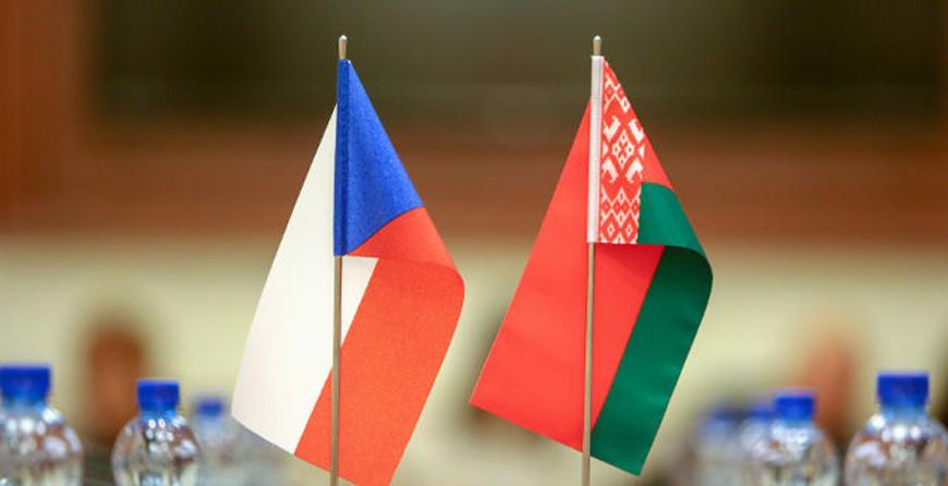 Александр Лукашенко в поздравлении народу Чехии ориентировал на поиск взаимных интересов Минска и Праги