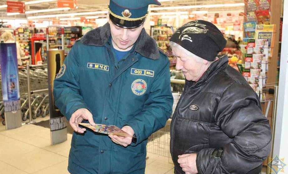 Тестирование детей и родителей, дворовые сходы и работа зон активации. На Гродненщине проходит республиканская акция «День безопасности. Внимание всем!»