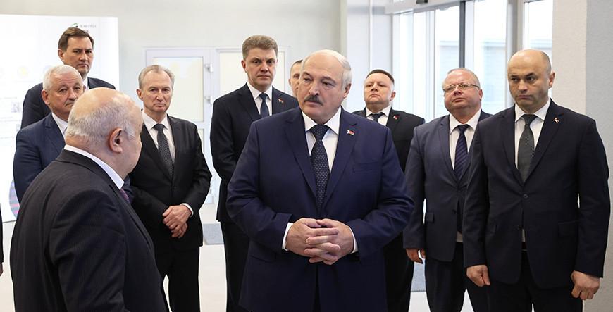 "Меня уговаривали продать и закрыть предприятия". Александр Лукашенко рассказал, как и зачем Беларусь сохранила свою микроэлектронику