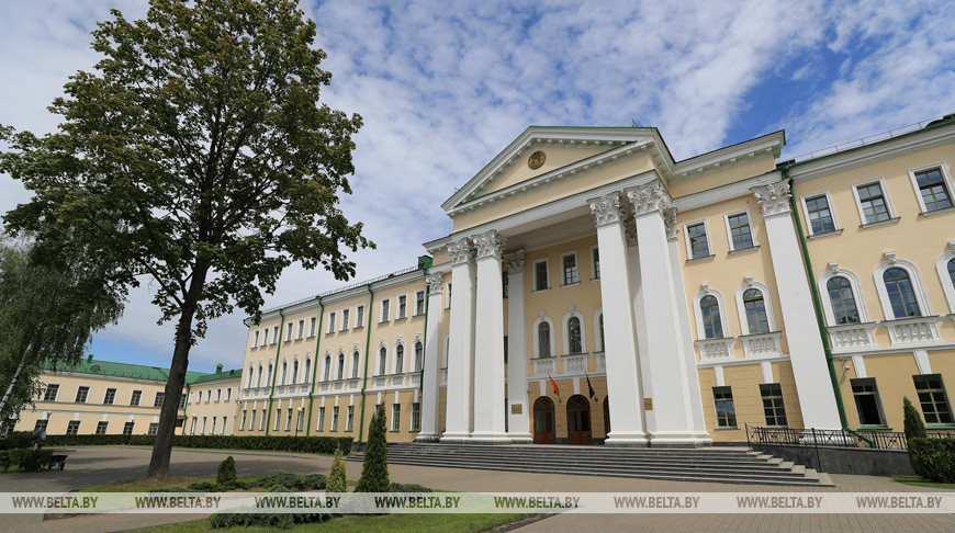 СК рассказал, в чем подозреваются Колесникова и Знак