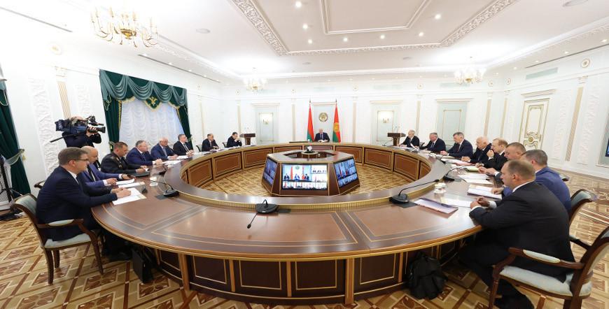 Что поручил Александр Лукашенко по итогам большого селектора