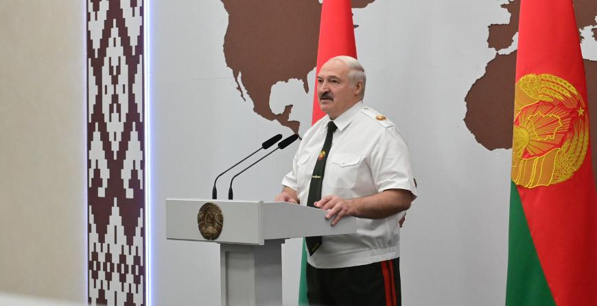 "Чтобы новая власть не загубила государство" - Александр Лукашенко высказался о переменах, врагах Беларуси и новой Конституции