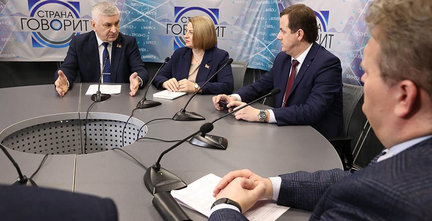 "Примут регламентные моменты, остальное - на практике". Эксперт о работе закона о ВНС