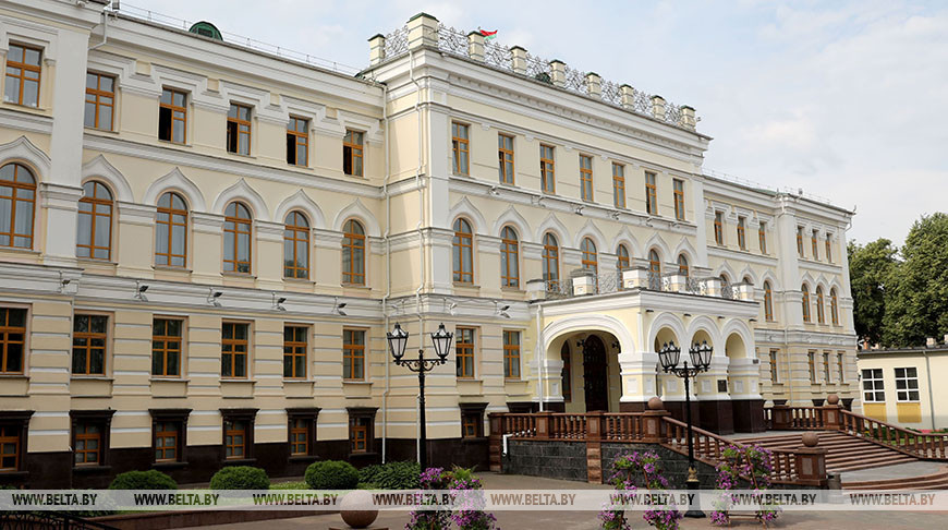 Александр Лукашенко проводит встречу с активом Витебской области