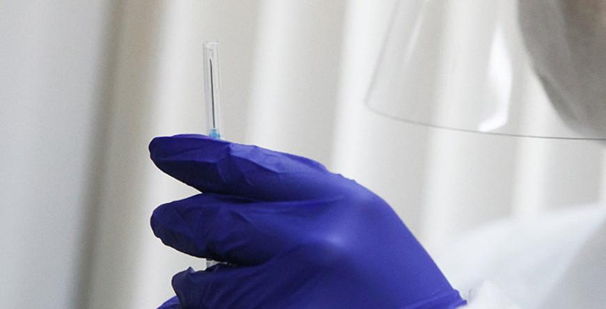 Белорусская вакцина от COVID-19 будет переноситься достаточно легко - Владимир Горбунов