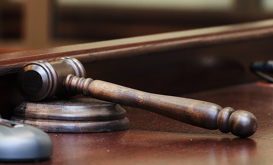 Экс-директора мясокомбината приговорили к 7 годам лишения свободы и крупному штрафу за взятки