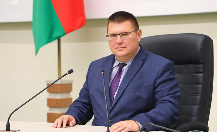 Член Совета Республики Национального собрания Республики Беларусь Павел Ошурик провел прием граждан и прямую телефонную линию