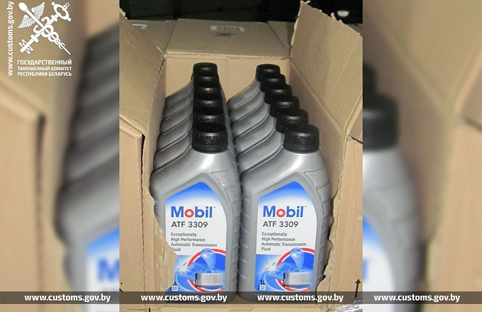 Литовский перевозчик намеревался незаконно провезти в Беларусь моторное масло 