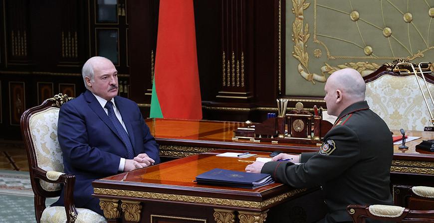   Ситуация в сфере нацбезопасности и защита конституционного строя - подробности встречи Александра Лукашенко с главой КГБ