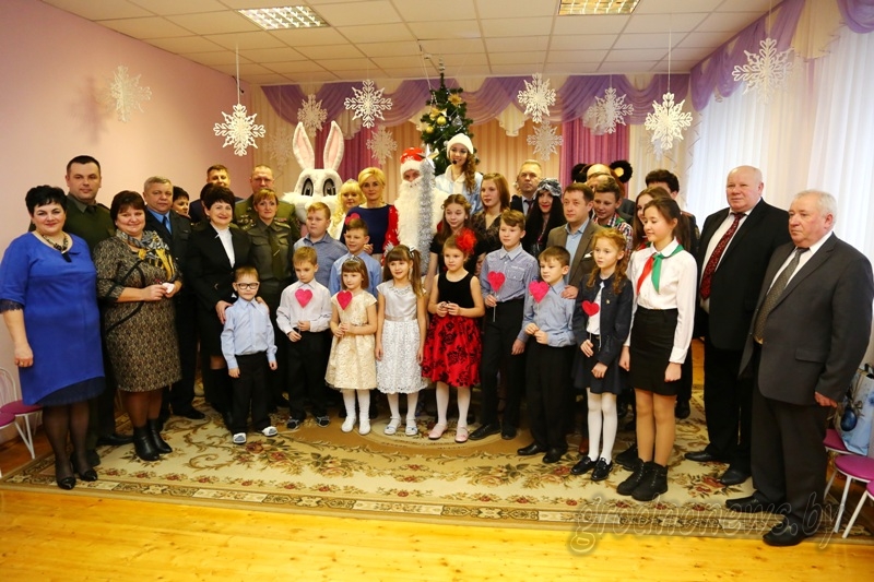 Мечты детей сбываются! Участники акции «Наши дети» побывали на рождественских встречах  в Гродненском районном социально-педагогическом центре (+Видео)