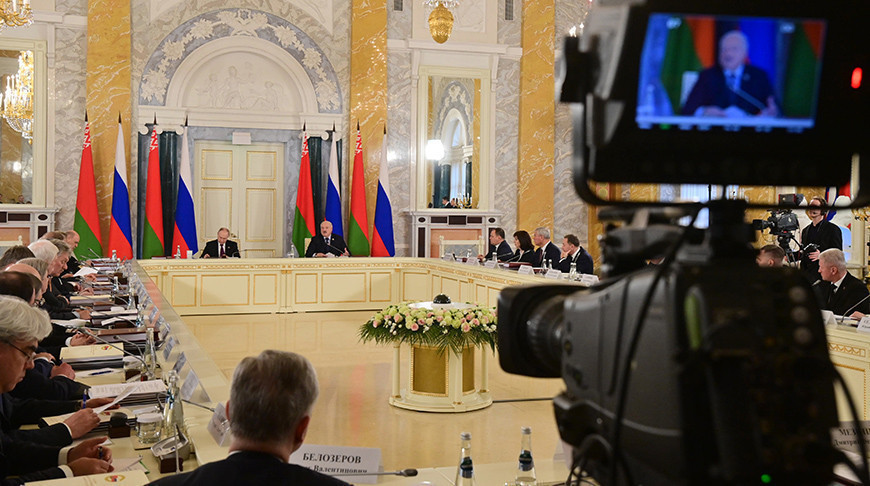 Союзное строительство, подготовка к ВНС и кадры из КГБ. Подробности недели Президента