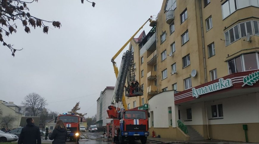 Пожар кровли многоэтажки в Гродно потушен