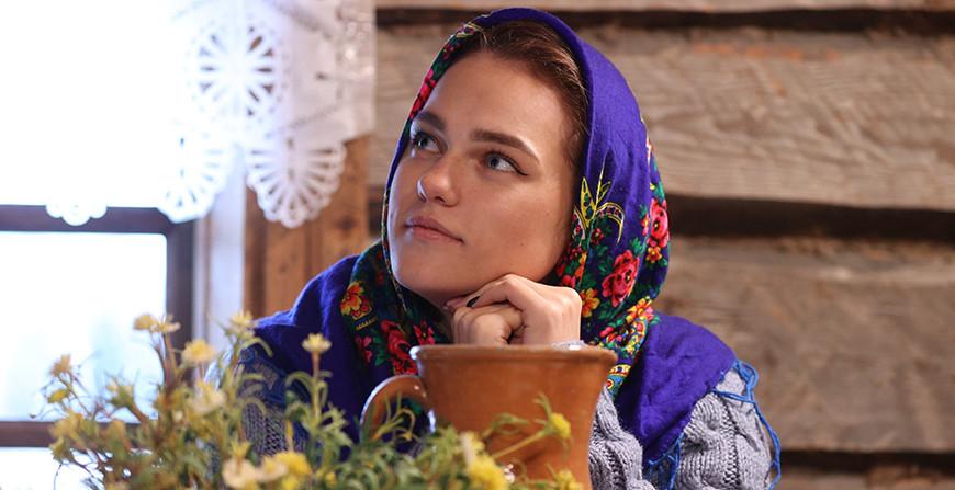 "За одну ночь у первого ролика было 500 тыс. просмотров". История успеха 24-летней бабы Нюры