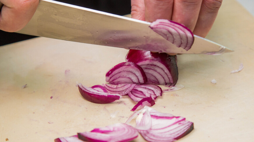 Названа страна, где продается самый дорогой лук