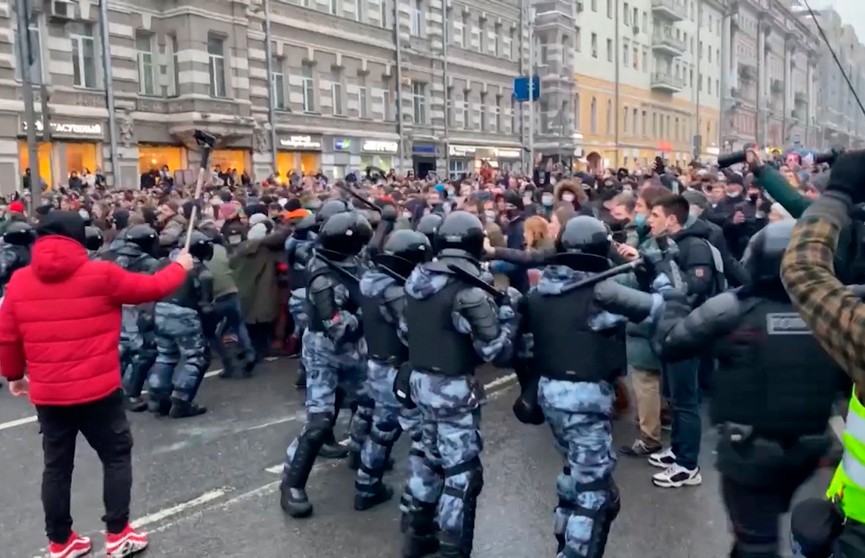Протесты в России: кто и зачем их раскручивает? Про дежавю, «Голодные игры» и будущее «революционеров» (+видео)